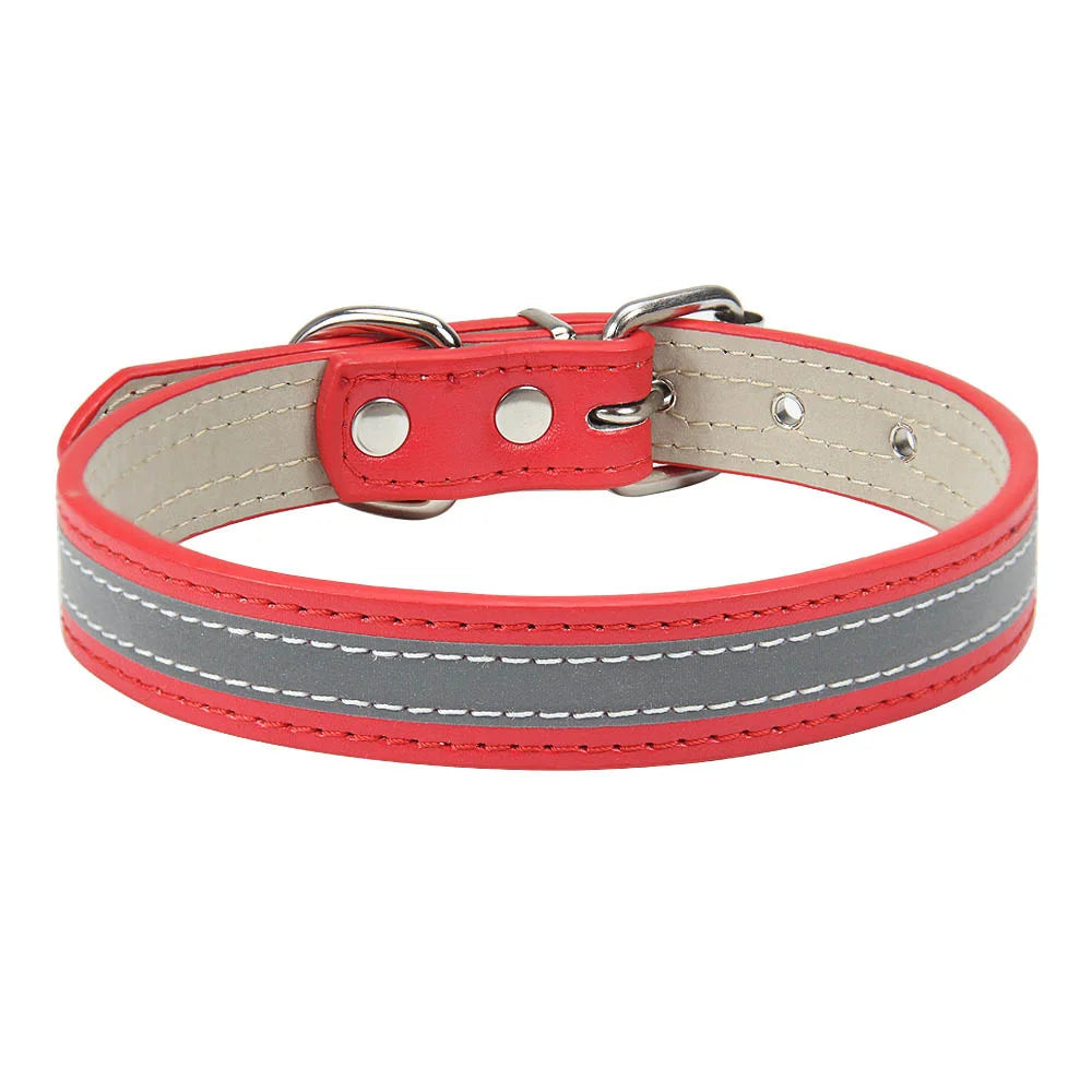 Saphir, collier en cuir avec une bande réfléchissante. Pour petits, moyens et grands chiens. Existe en plusieurs couleurs.