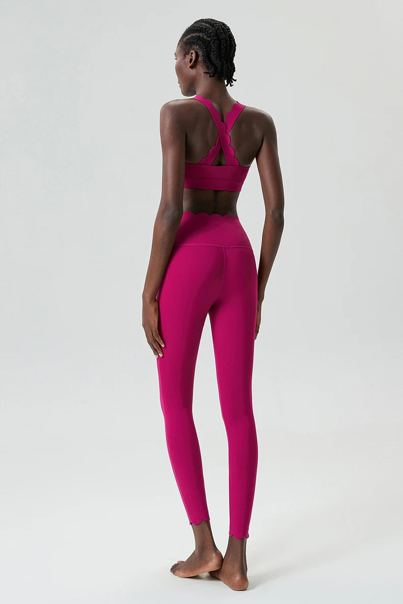 Harmony ensemble de sport deux pièces pour femmes.